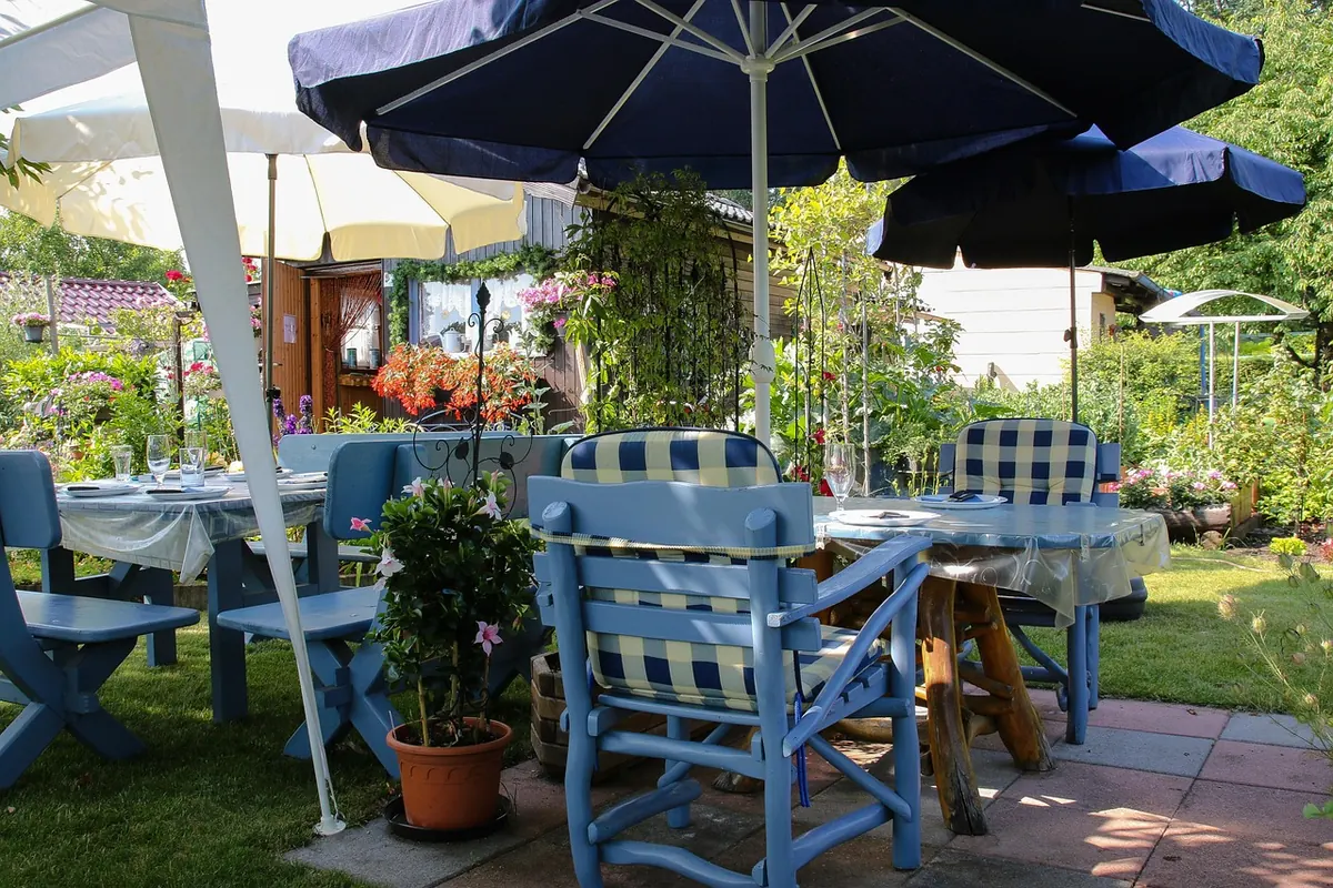 How to Style a Handmade Tablescape for a British Summer Garden Party